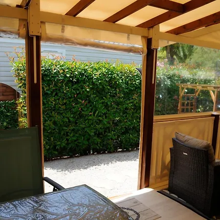 Campsite Mobile Confort A 200m De La Hyeres
