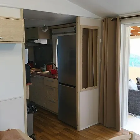 Camping Mobile Confort A 200m De La Hyères